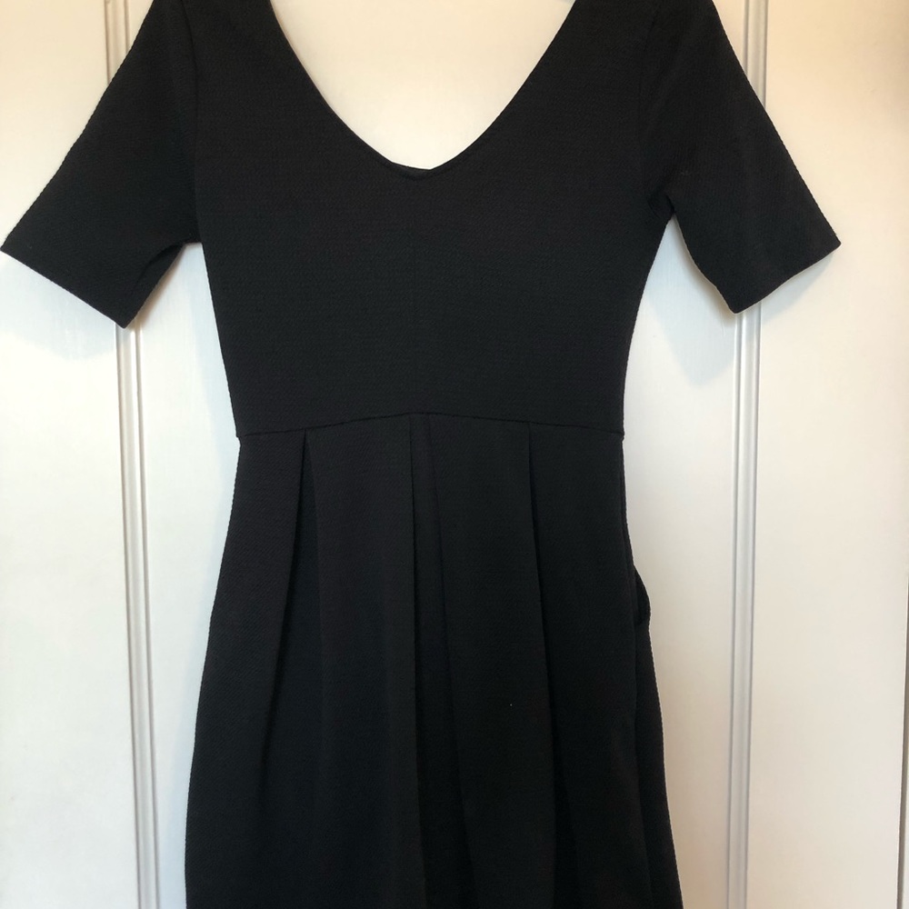 Lush scoop neck little black dress